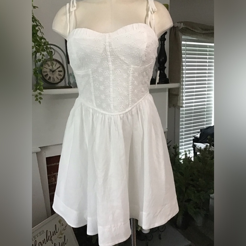 Altar’d State white tee strap Eyelet Sweetheart Mini Dress. NWT